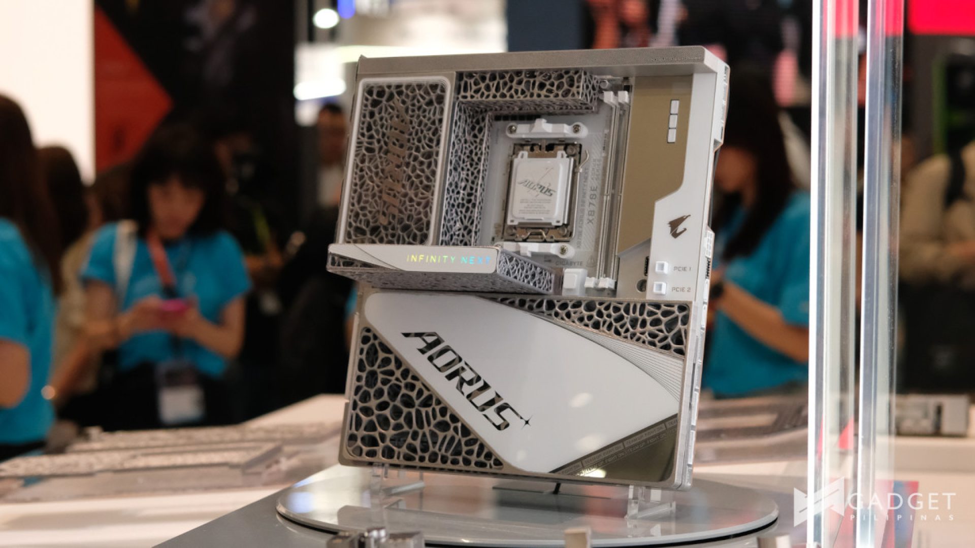 GIGABYTE Reveals 40th Anniversary X870E and X870 AORUS INFINITY Series ...