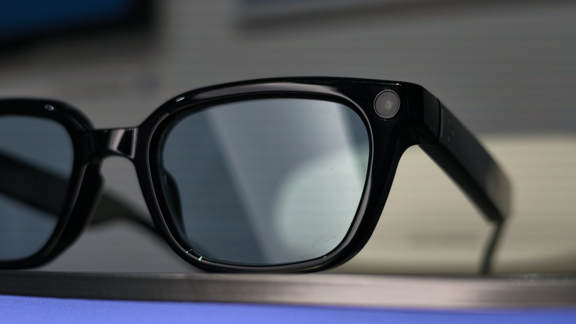 Samsung Intelligent Eyewear 6