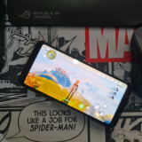 ASUS ROG Phone 3 vs Samsung Galaxy Note20 Ultra: Game Benchmarks including Genshin Impact