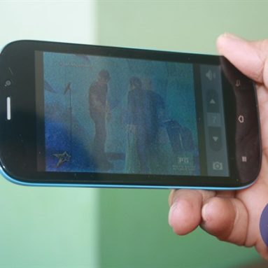 Arc Mobile TV 403D Quick Review (*UPDATE: Giveaway)