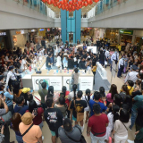 Mega Crowd Gathers at HONOR X9a 5G’s First Day Sale!
