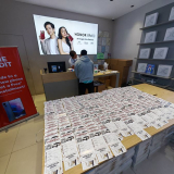 New Sales Record: Single Buyer Pre-Orders 250 HONOR X9d 5G Units!