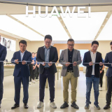 Huawei Experience Store Returns to SM North EDSA with Enhanced Customer Experience