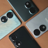 HONOR Announces Black Friday Deals, Free Gift Box When You Purchase an HONOR 90 5G Peacock Blue