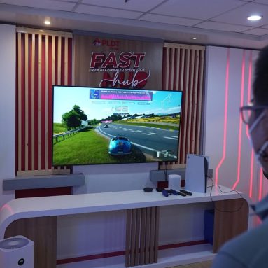 What is it like to have a 10,000Mbps Internet Connection at home? | PLDT FAST Hub