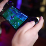 ASUS ROG Kunai 3 Gamepad gives ROG Phone 3 superpowers