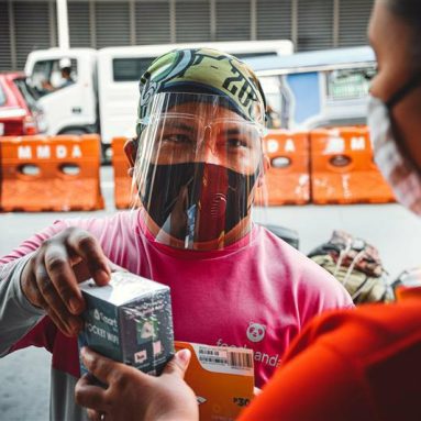 Smart Partners with FoodPanda, Expanding Market and New Services