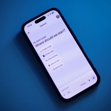 Why Apple Chose Google for Siri