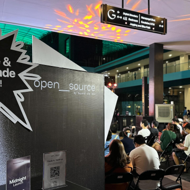 Why Filipinos are obsessed with being the first to buy the latest iPhone