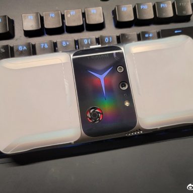 Lenovo Legion 2 Pro Live Photos Reveal a Built-In Fan