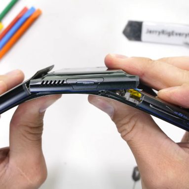 Lenovo Legion Phone Duel 2 Snaps in Three in Durability Test