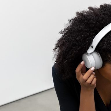 Microsoft Announces Surface Headphones 2