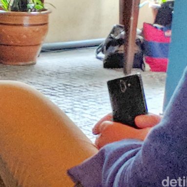 Is this the Nokia 9?