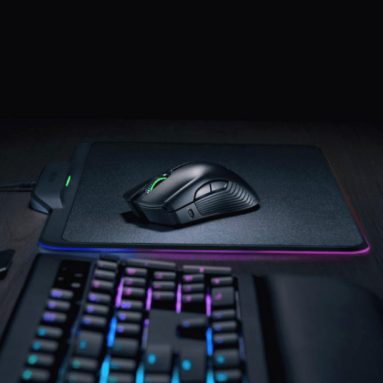 Razer Introduces its own Wirelessly Charging Mouse Pad