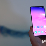 The Samsung Galaxy S10: The Middle Man