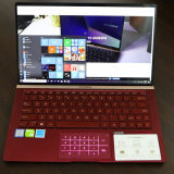 Quick Hands-On: ASUS ZenBook 13 UX33FN Burgundy Red